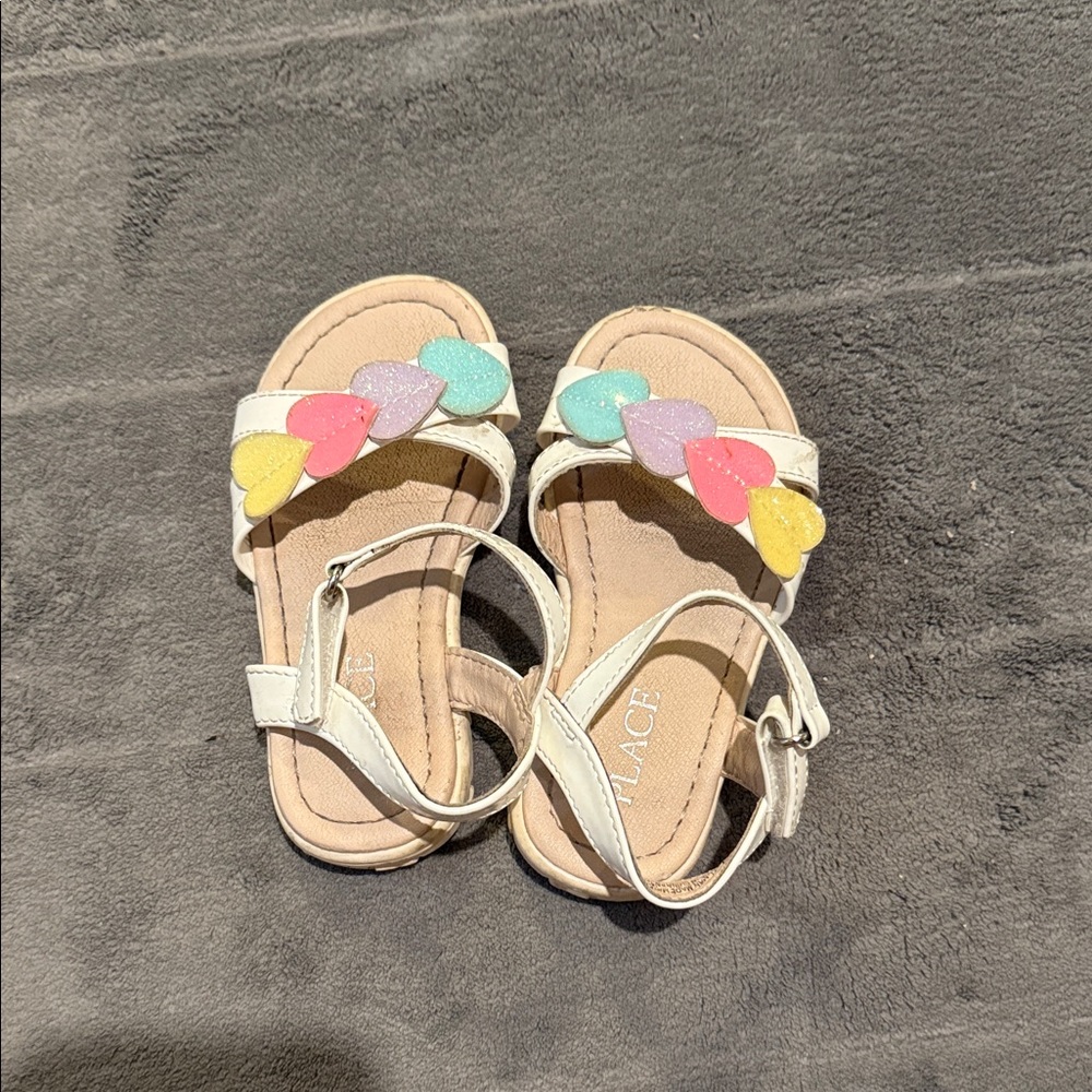 The Children’s Place White Sandals with Multicolor Hearts